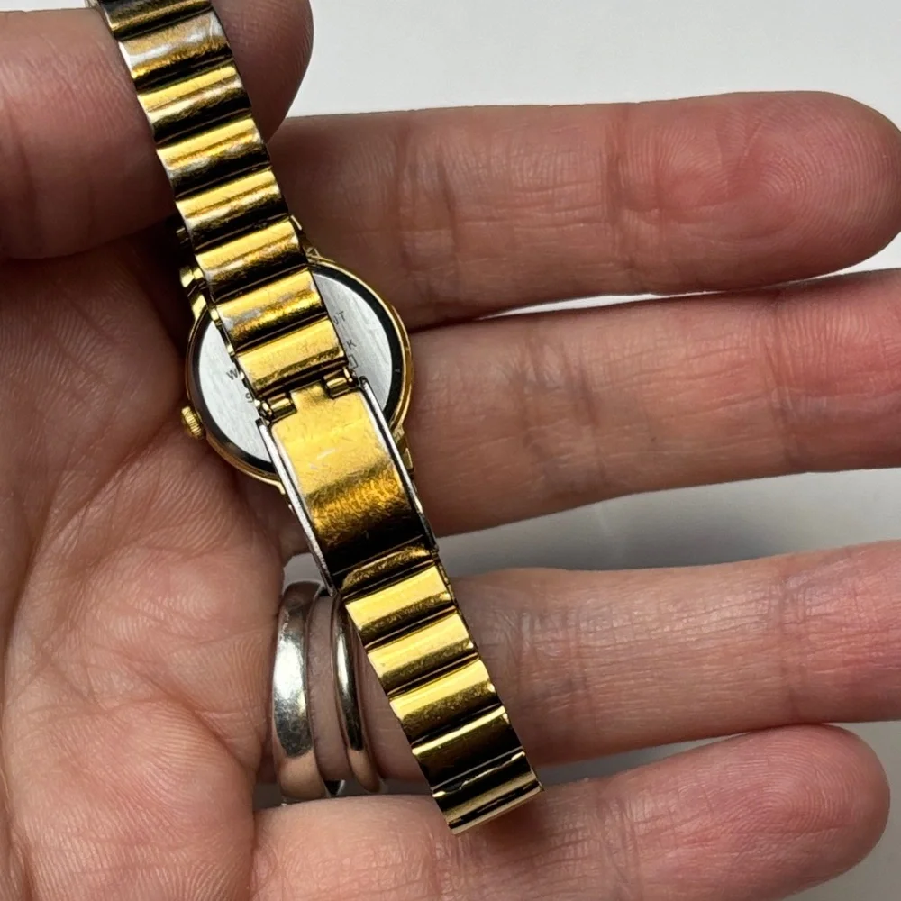 Seiko 16mm Face Quartz 1N01-0C30 vtg‎ Watch - Picture 7 of 8
